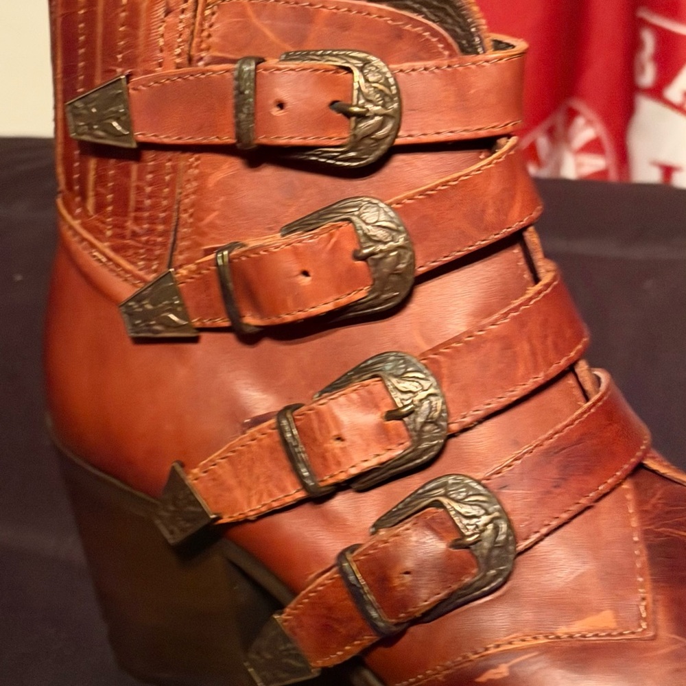 Women's Brown Leather Ankle Boots - Picture 4 of 6